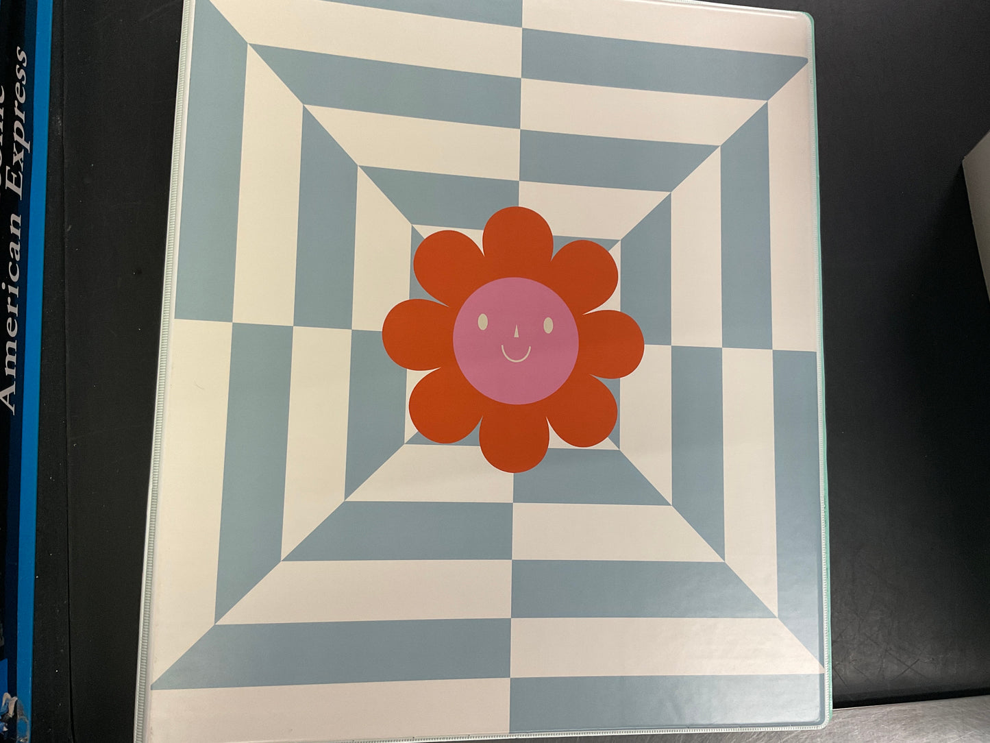 AVERY BINDER 1" ASSTD DESIGN HOLDS 175 SHEETS