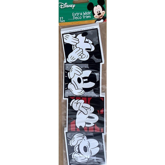 Mickey Mouse® Throwback Selfie