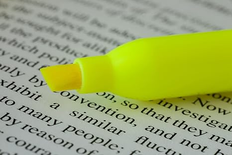 HIGHLIGHTERS | RESALTADOR AMARILLO