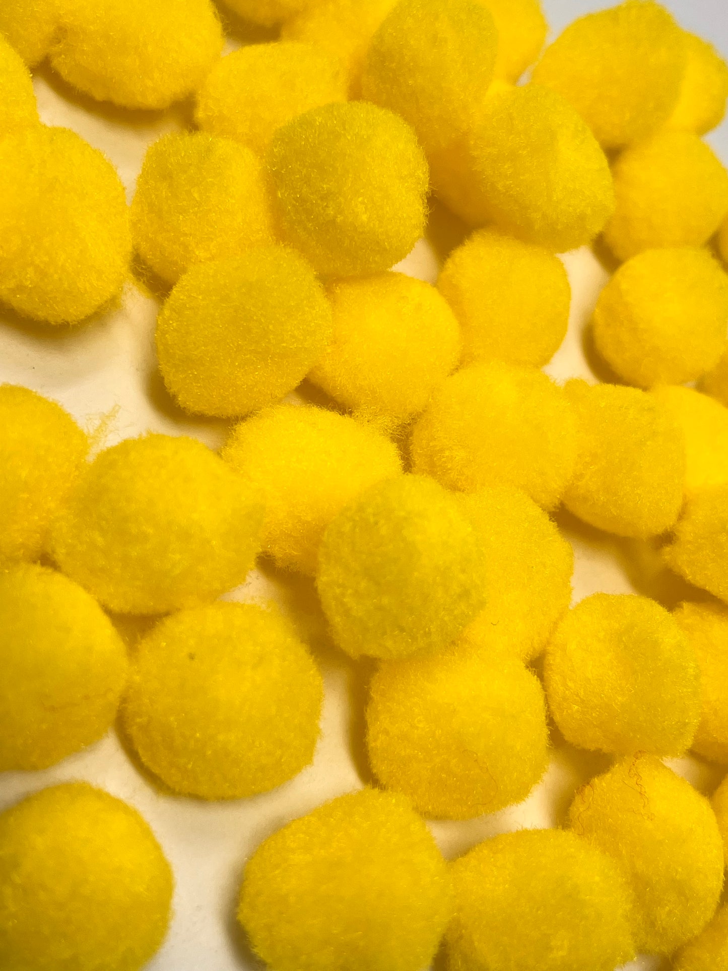 Pom-Poms | Yellow