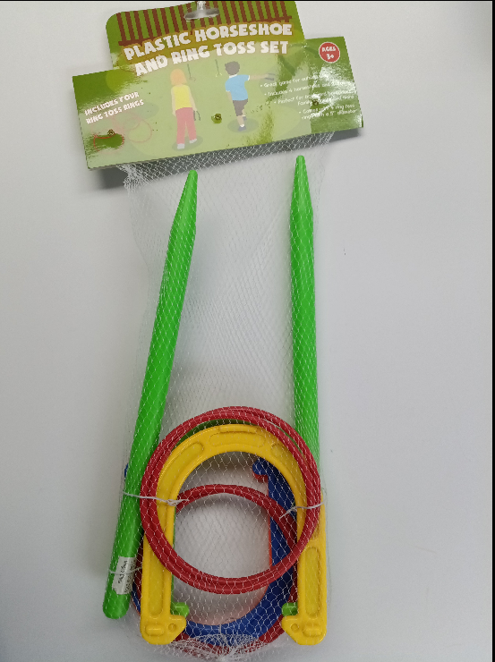 PLASTIC HORSESHOE AND RING TOSS GAME SET (2 IN 1)